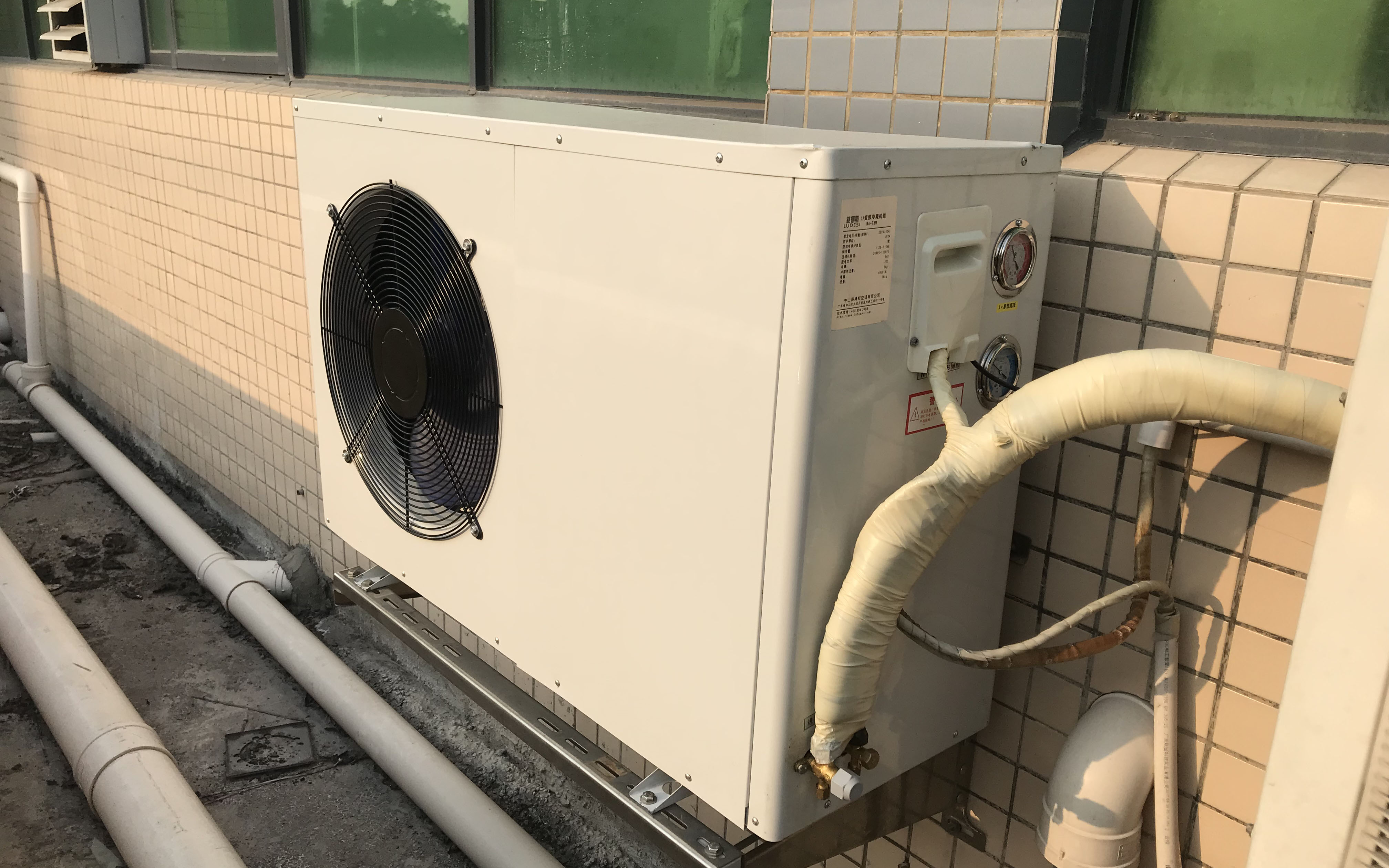 卫生巾生产车间-精密空调 - 成功案例